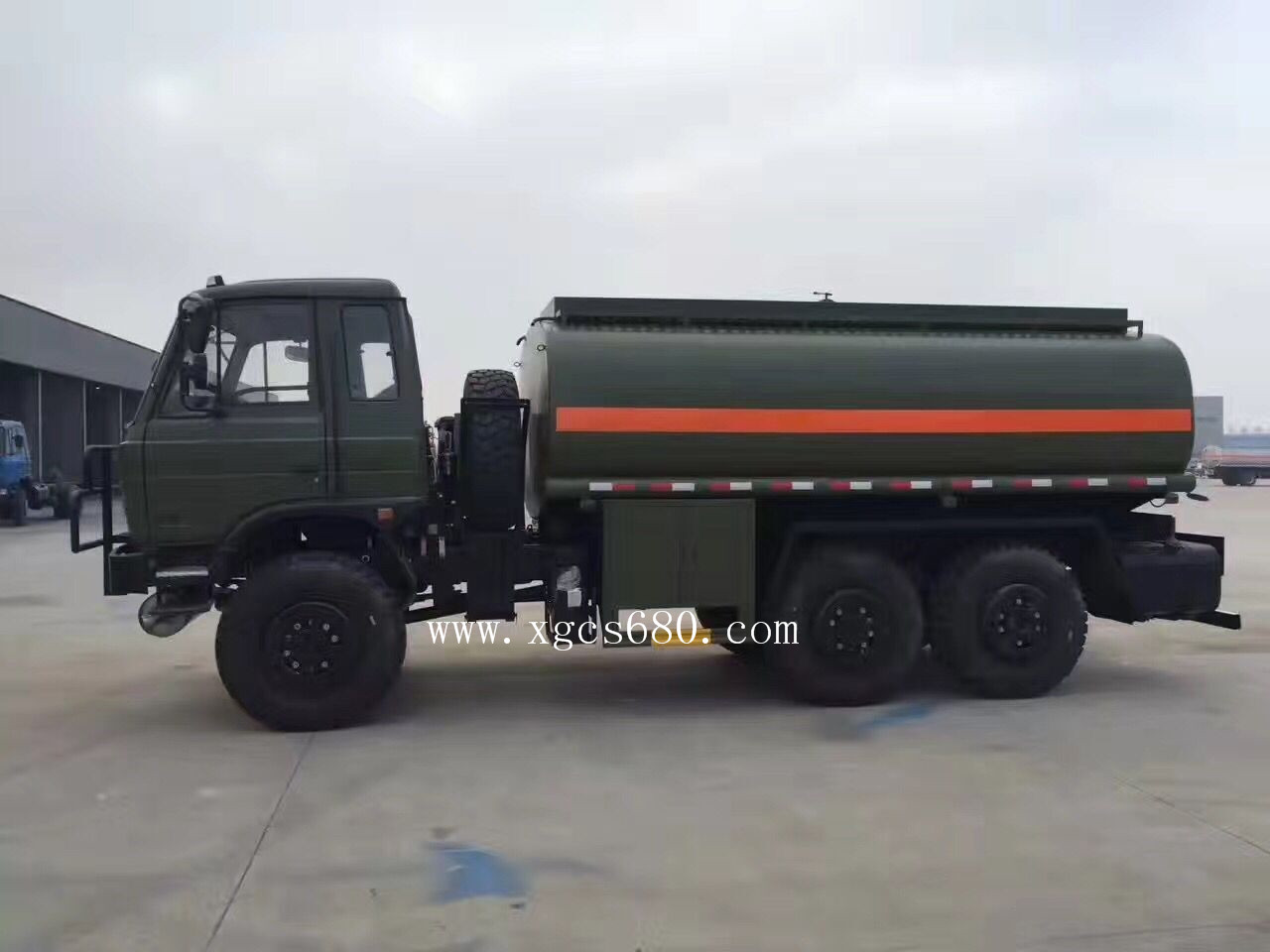 廈工楚勝油罐槽罐專用車廠家官網_移動加油站運油車_危險品液體運輸車改裝廠_鋁合金液罐運輸運油車價格_飛機加油越野油罐車_全地型四驅油罐加油車_殯葬殯儀車改裝廠_混凝土攪拌水泥罐車_液化氣運輸罐車圖片_廠家直銷二手國三國四油罐車礦區專用大馬力槽罐車 廈工楚勝油罐槽罐專用車廠家官網_移動加油站運油車_危險品液體運輸車改裝廠_鋁合金液罐運輸運油車價格_飛機加油越野油罐車_全地型四驅油罐加油車_殯葬殯儀車改裝廠_混凝土攪拌水泥罐車_液化氣運輸罐車圖片_廠家直銷二手國三國四油罐車礦區專用大馬力槽罐車